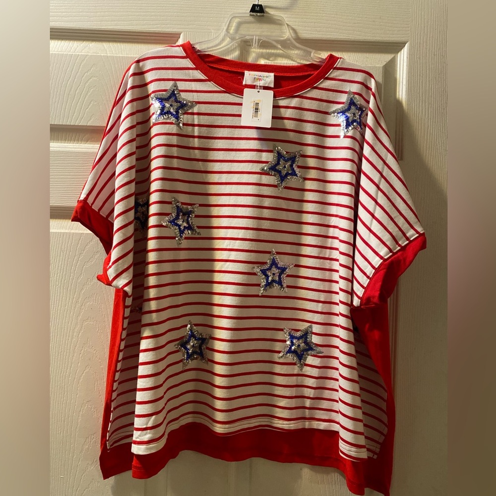 Super cute Fantastic Fawn boutique top. Oversized